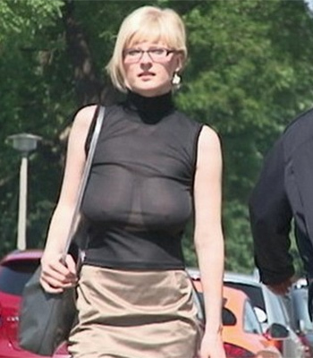 Public Floppy Tits - Voyeur Nipple Slip Upskirt Downblouse Pictures in Public ...